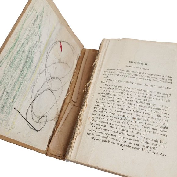 Brown Kitschy "Naughty Girl" Eclectic Curated Bundle | 6 Pieces - Picture 9 of 12